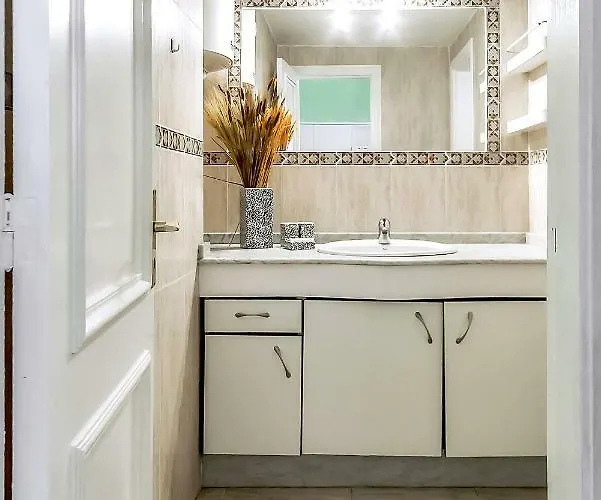 아파트 Calle Madrid 아데제