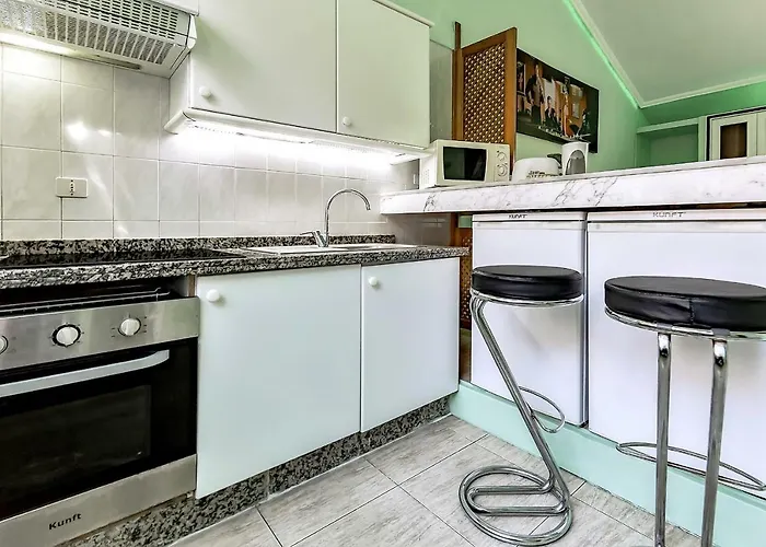 Calle Madrid 아파트 *