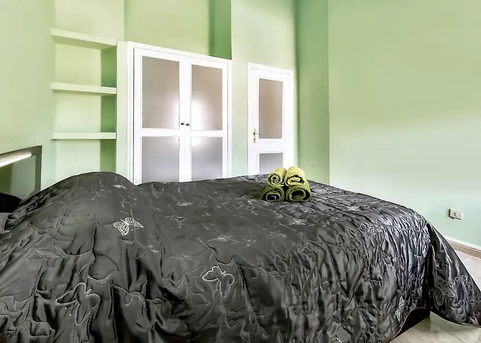 Calle Madrid * 아데제